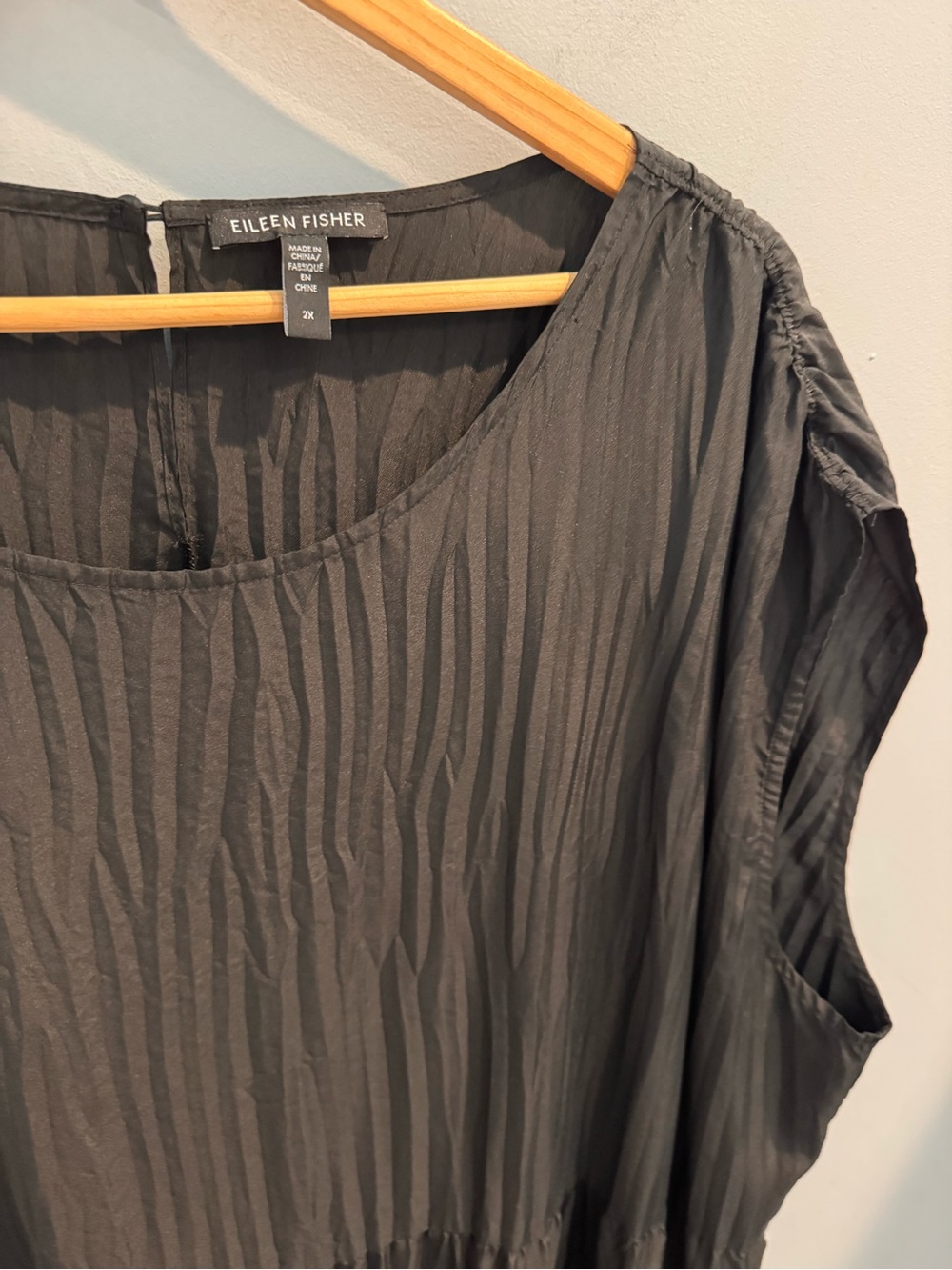 Eileen Fisher Jewel Plisse Silk Midi Dress in Black, Size 2X - Picture 7 of 13
